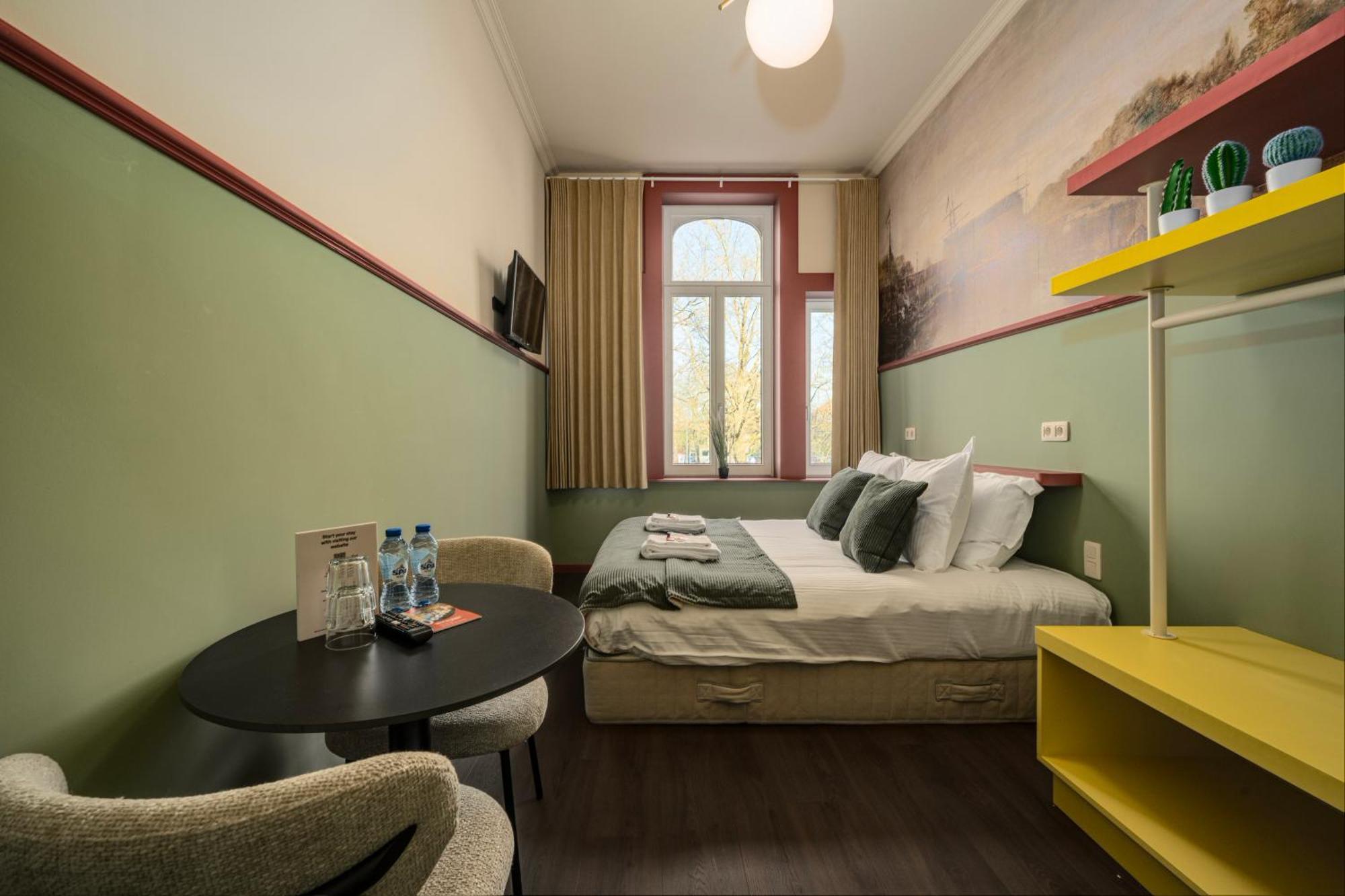The Queen's Twelve By Romy&travis Aparthotel