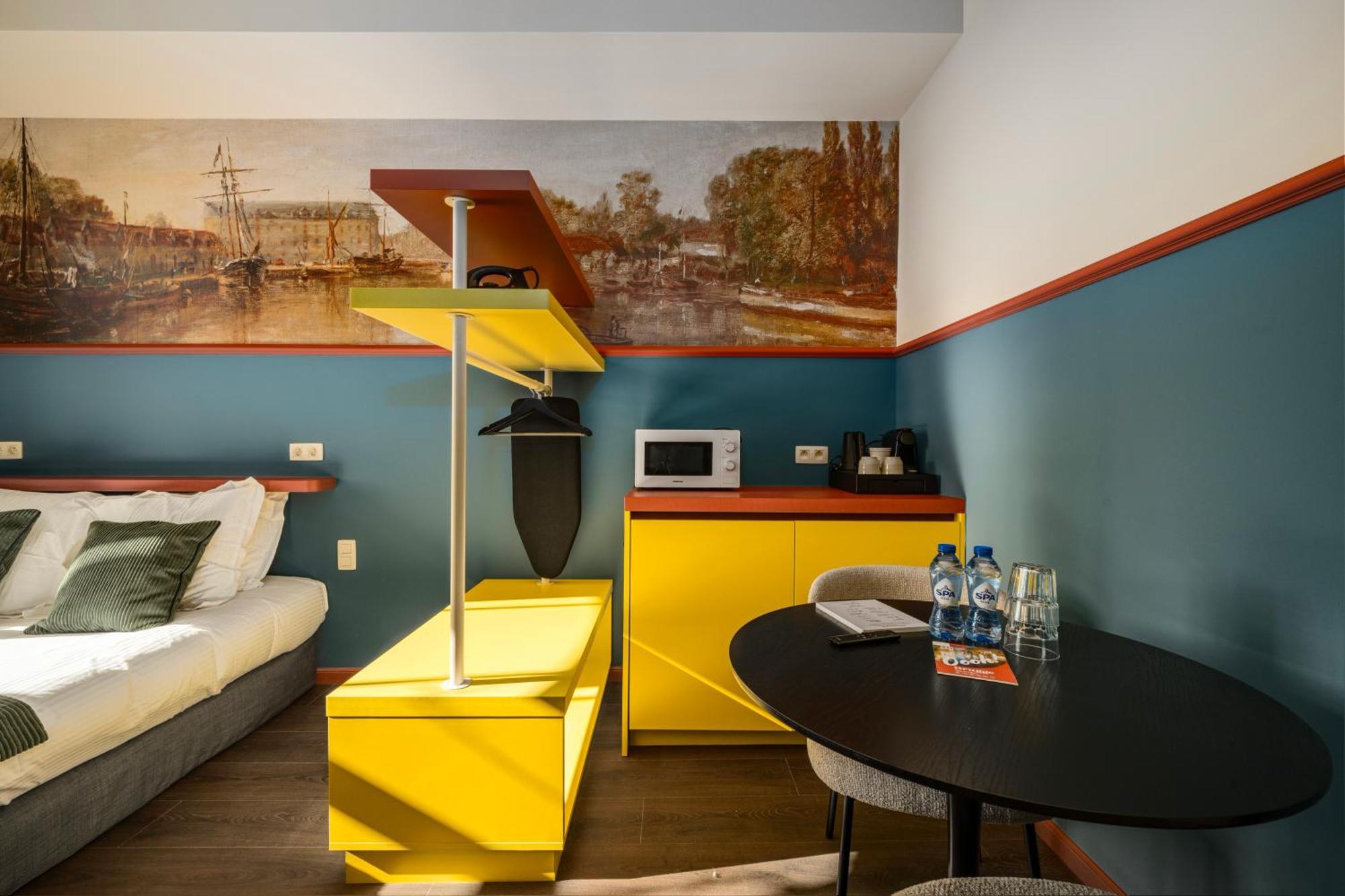 The Queen's Twelve By Romy&travis Aparthotel Brügge