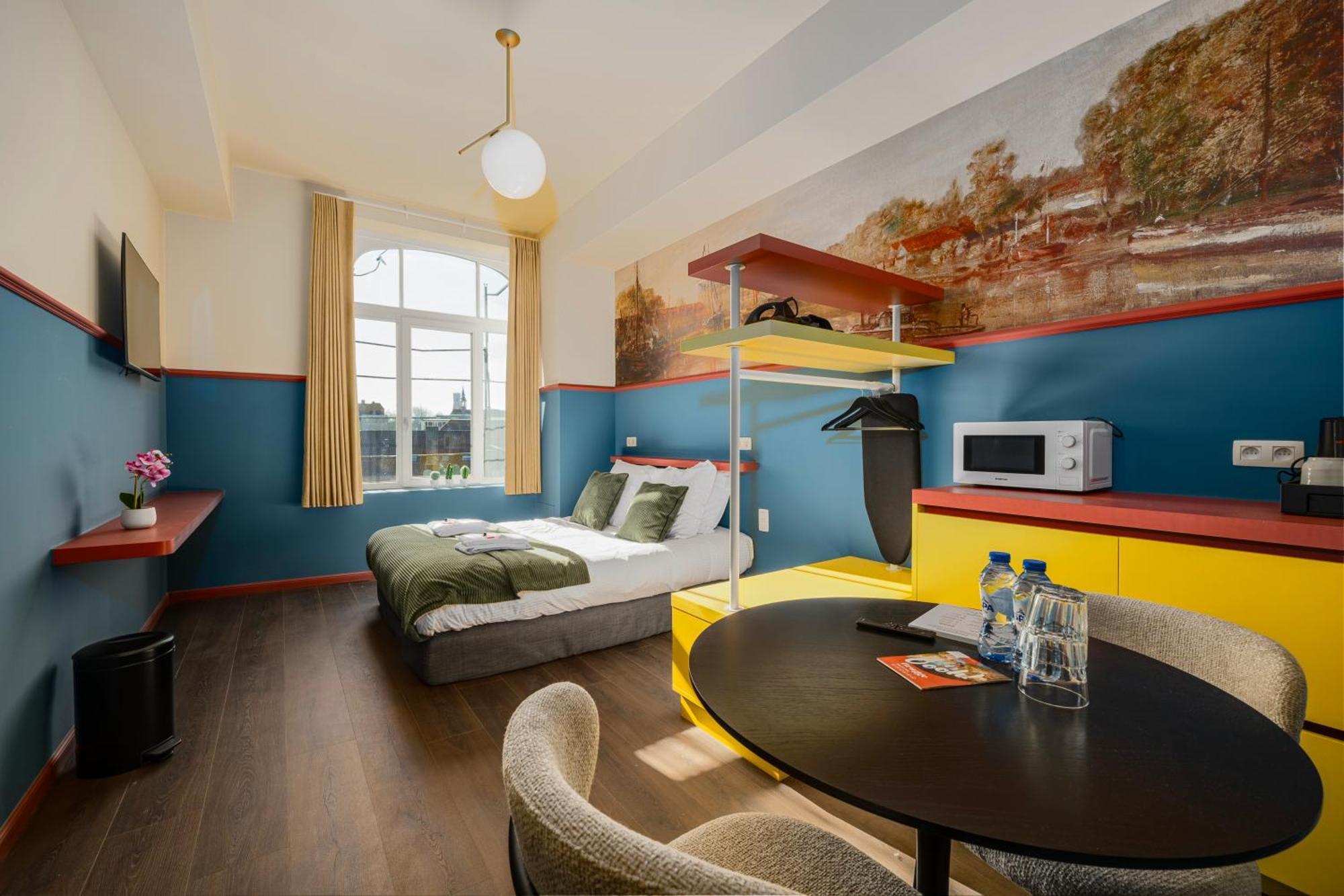 Aparthotel The Queen's Twelve By Romy&travis Brügge